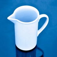 Кружка фарфоровая с носиком N3 1000 мл - fgospostavki.ru - Белогорск